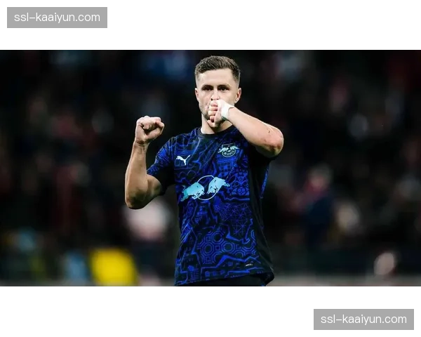 莱比锡中场鲍姆加特纳评分稳定 组织核心掌控比赛节奏